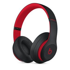 Beats Studio3  Headphones - The Beats Decade Collection - Black and Red